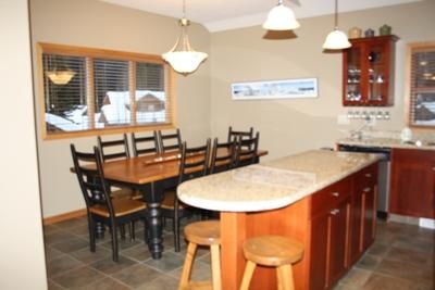 Fairway Cottage #11 - 4 Bdrm HT - Sun Peaks