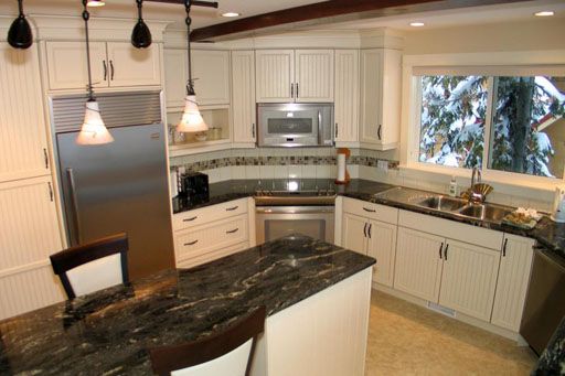Mornington Main - 6 Bdrm HT (E) - Silver Star