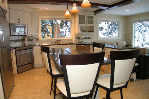 Mornington Main - 6 Bdrm HT (E) - Silver Star