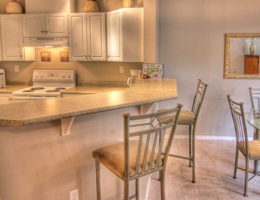 Discovery Bay Resort - #303 - 2 Bdrm - Pool Level