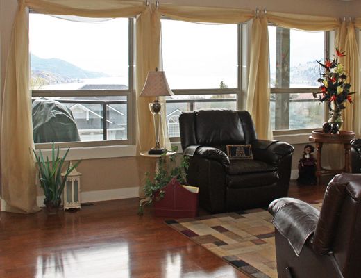 The Lakeridge Home - 3 Bdrm - Vernon