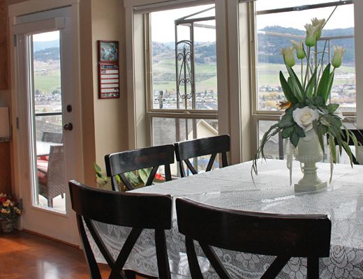 The Lakeridge Home - 3 Bdrm - Vernon
