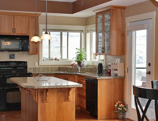 The Lakeridge Home - 3 Bdrm - Vernon
