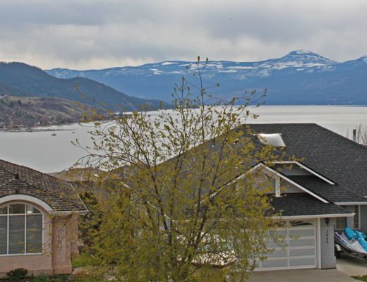 The Lakeridge Home - 3 Bdrm - Vernon