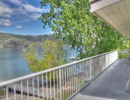 Sandy Shores Lakehouse - 3 Bdrm HT - Vernon