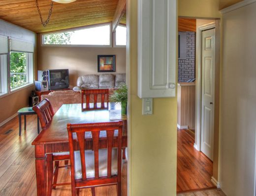 Sandy Shores Lakehouse - 3 Bdrm HT - Vernon