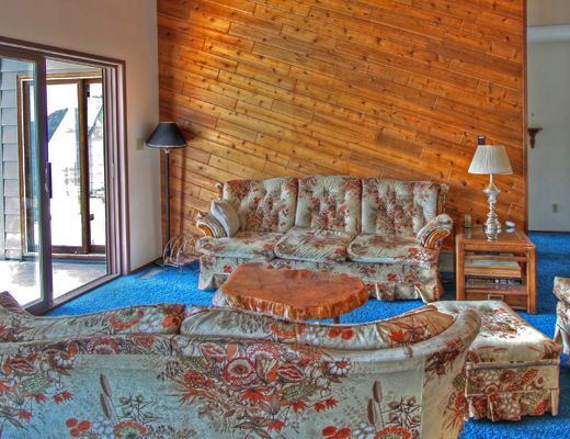 Waterfront Paradise - 3 Bdrm + Loft - Osoyoos