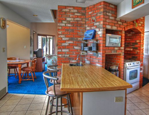Waterfront Paradise - 3 Bdrm + Loft - Osoyoos
