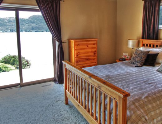 Waterfront Paradise - 3 Bdrm + Loft - Osoyoos