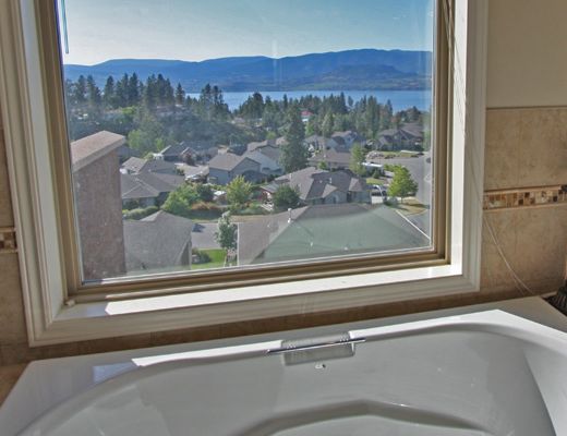 Doering House - 4 Bdrm - Kelowna