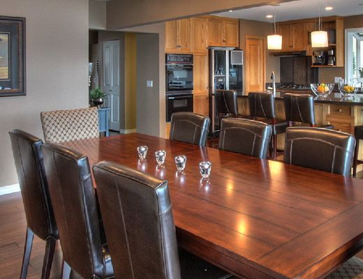Sunset Vista - 4 Bdrm HT - Kelowna