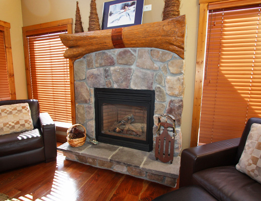 Polar Peaks - 3 Bdrm HT - Big White