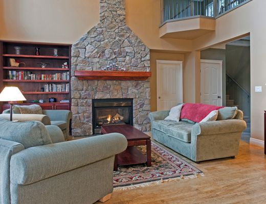 Villa Fortino - 3 Bdrm + Den HT (E) - Silver Star