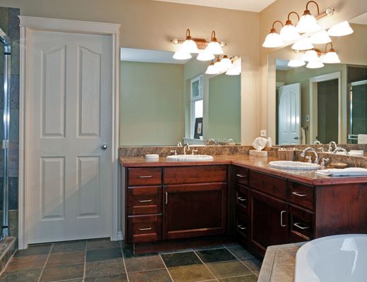 Villa Fortino - 3 Bdrm + Den HT (E) - Silver Star