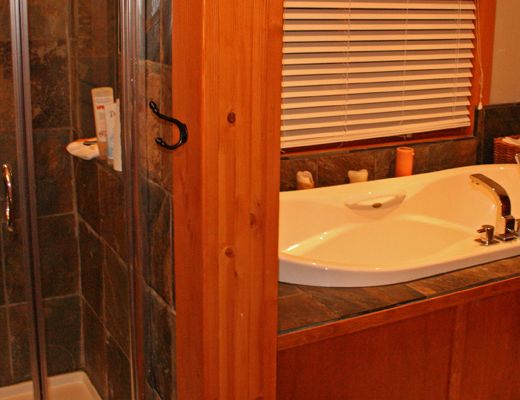 Mountain View - 4 Bdrm - Sun Peaks