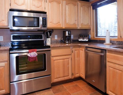 Twin Peaks - 4 Bdrm Main HT (P) - Silver Star