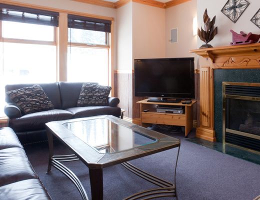 Twin Peaks - 4 Bdrm Main HT (P) - Silver Star