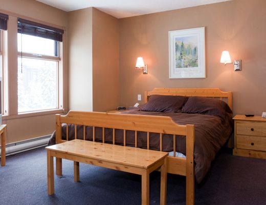Twin Peaks - 4 Bdrm Main HT (P) - Silver Star