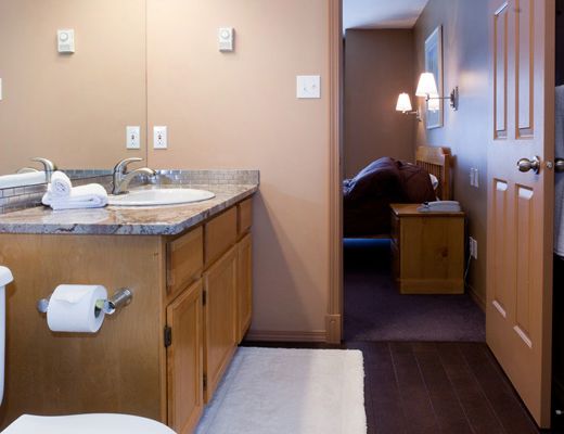 Twin Peaks - 4 Bdrm Main HT (P) - Silver Star