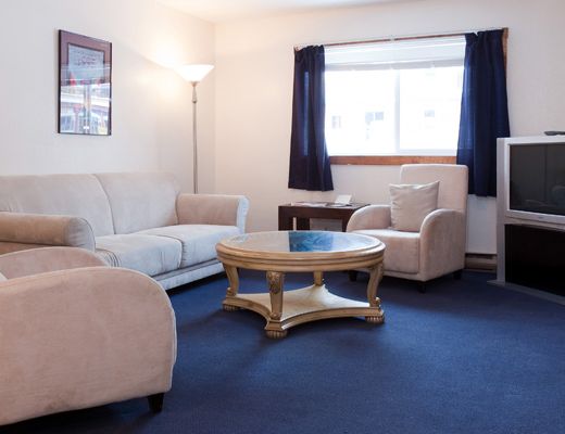Bulldog Hotel - 2 Bdrm - Silver Star